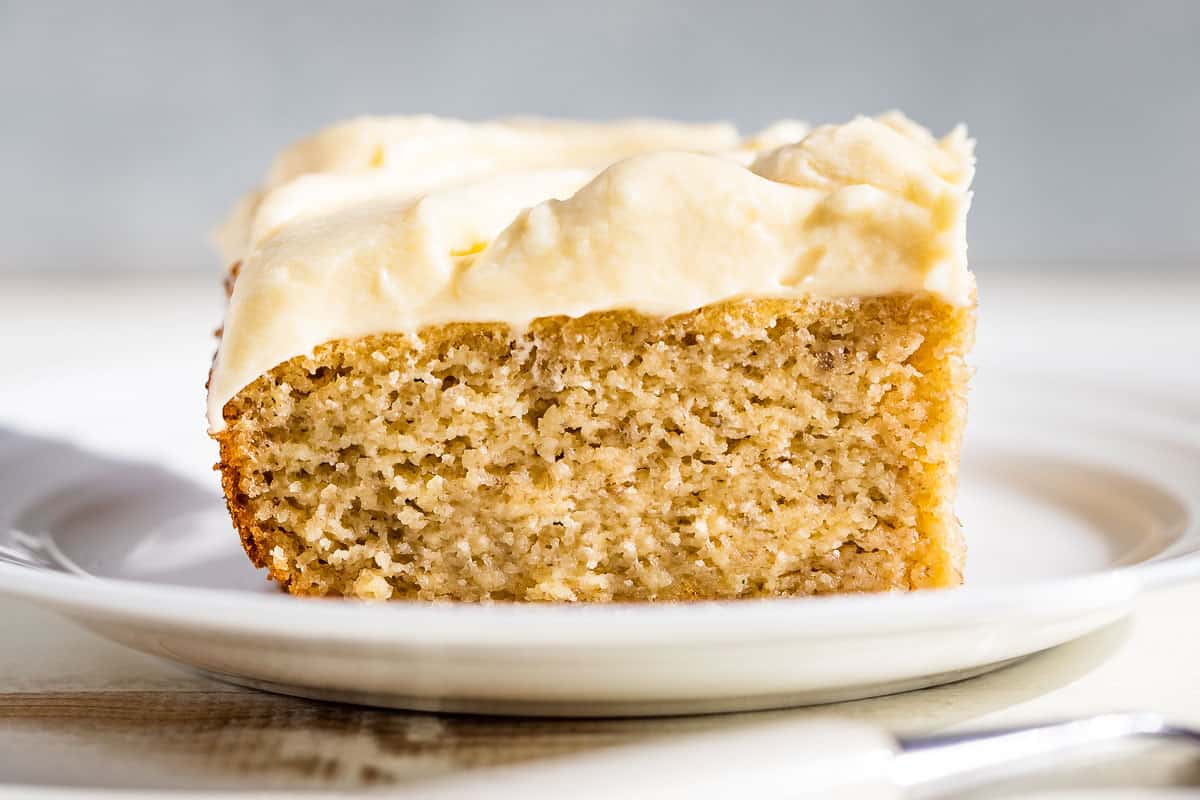 Easy Gluten-Free Banana Cake: Moist & Fluffy with Dairy-Free Options